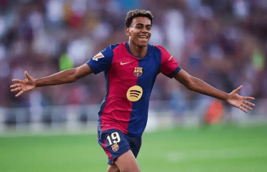 41岁场均21.9分！湖人给詹姆斯球衣加补丁，雷迪克重提他首秀细节